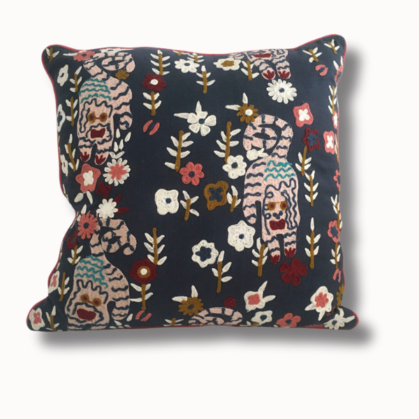 cojin bordado animales