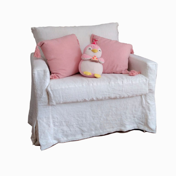 sillón tapizado con funda