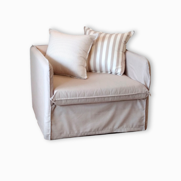 sillón tapizado con funda